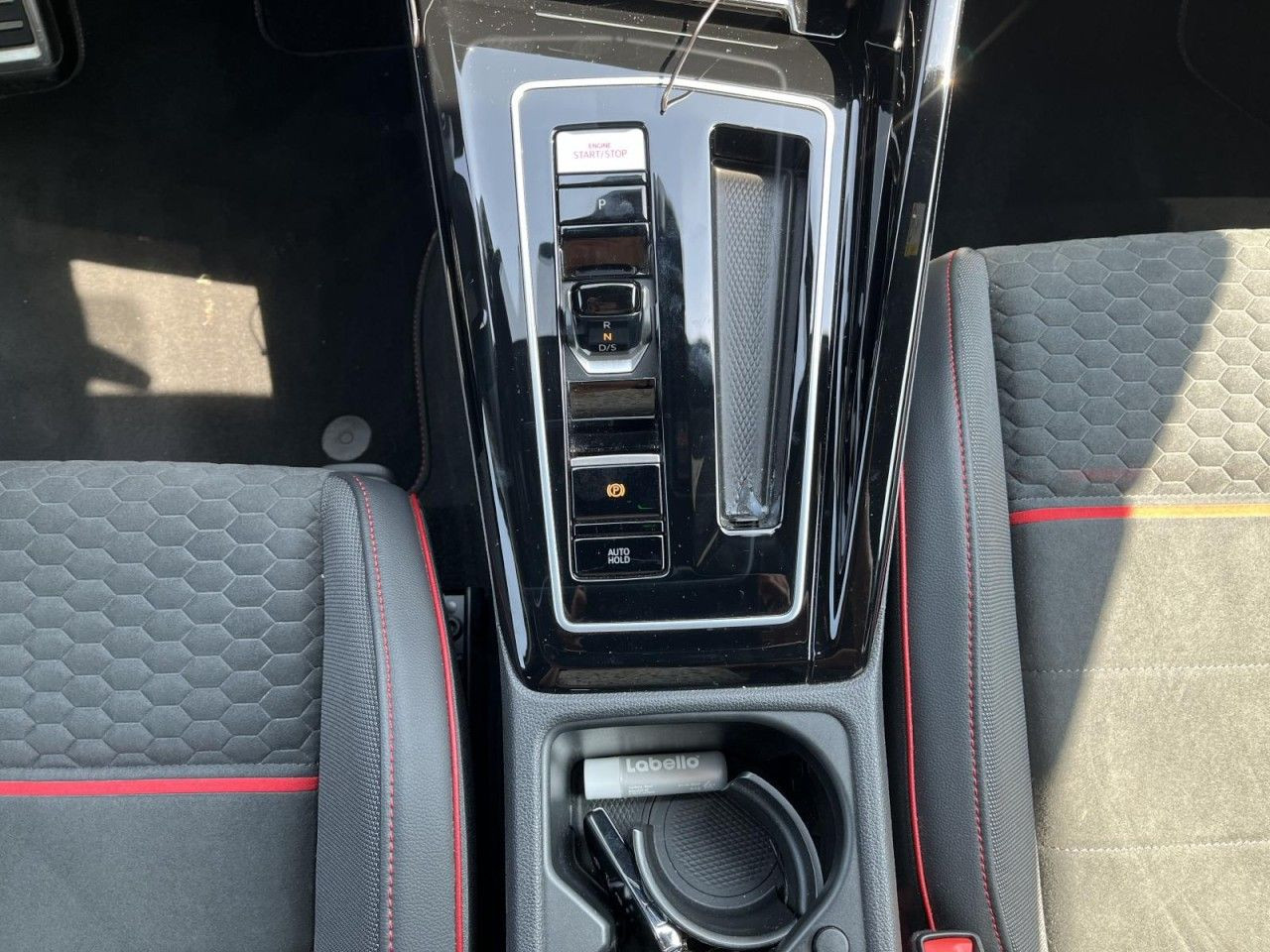 Golf VIII 2.0 l GTI Clubsport (Black Style+Navi+Rear View)