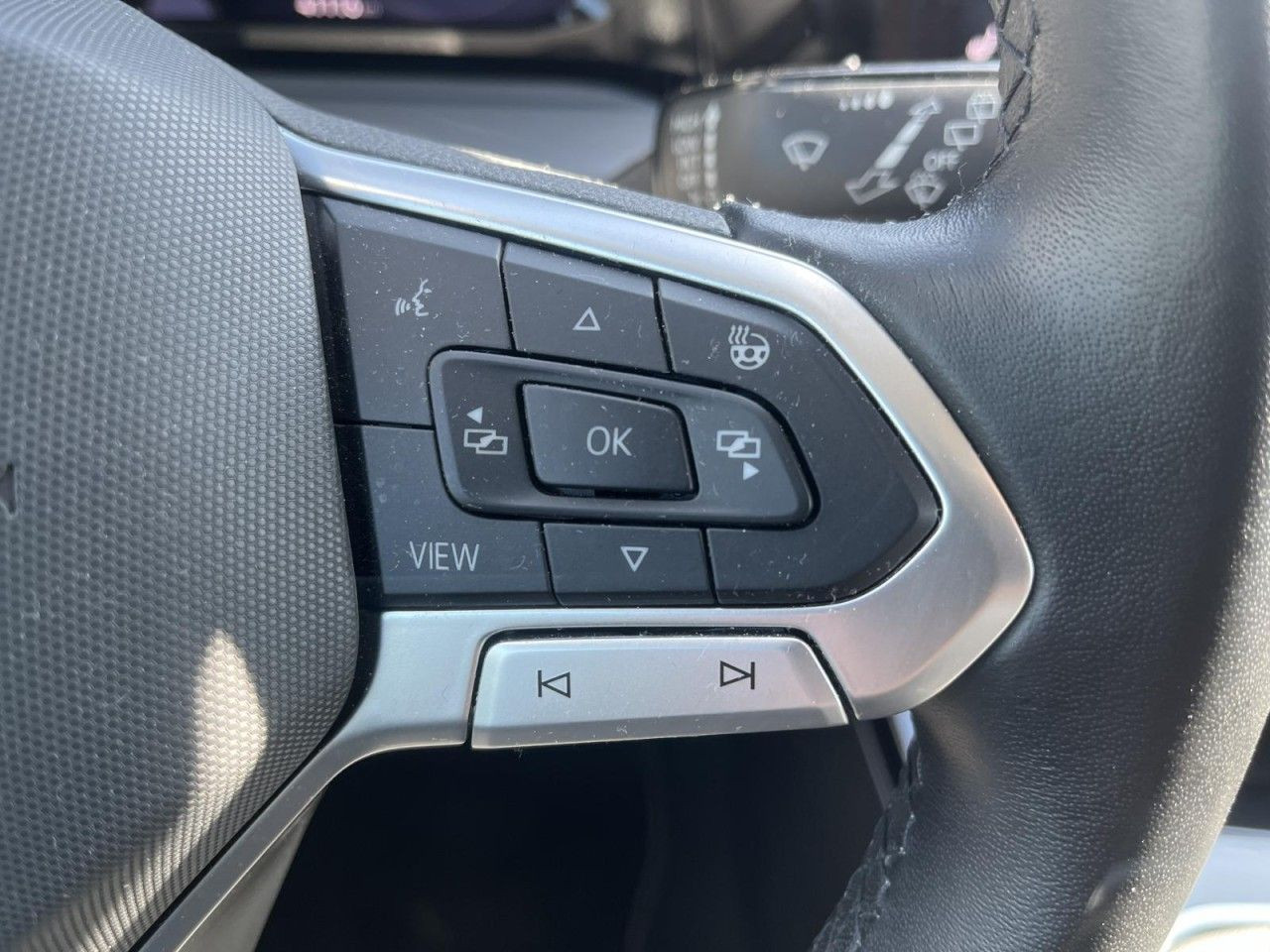 Golf VIII 1.5 TSI Style (LEDPlus+NAVI+APP+ACC+HeadUp+RearView+Sounds.)