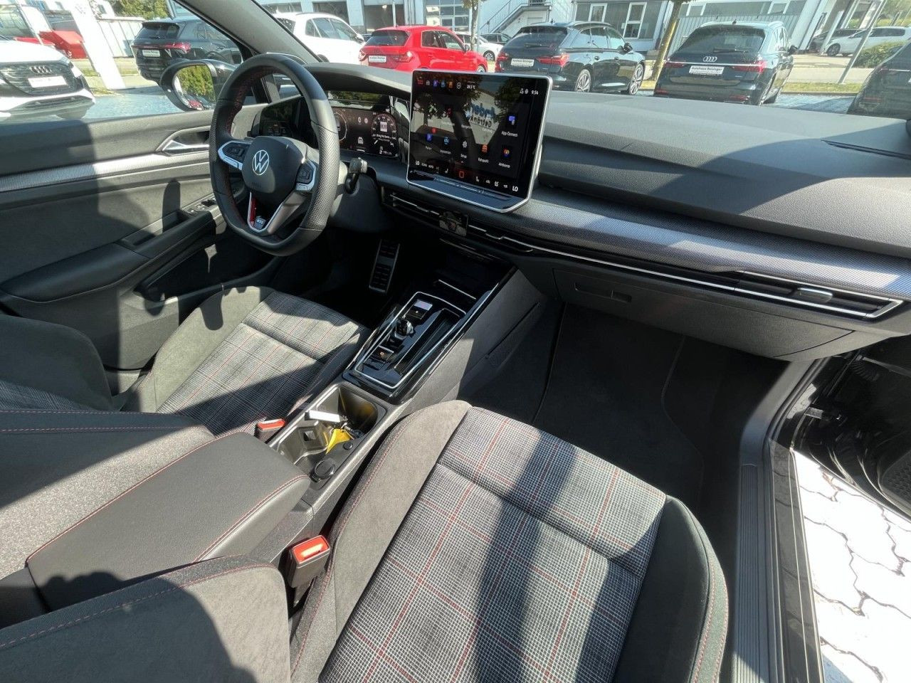 Golf VIII GTI 2.0 TSI DSG (IQ.Light+Head-up+DCC)