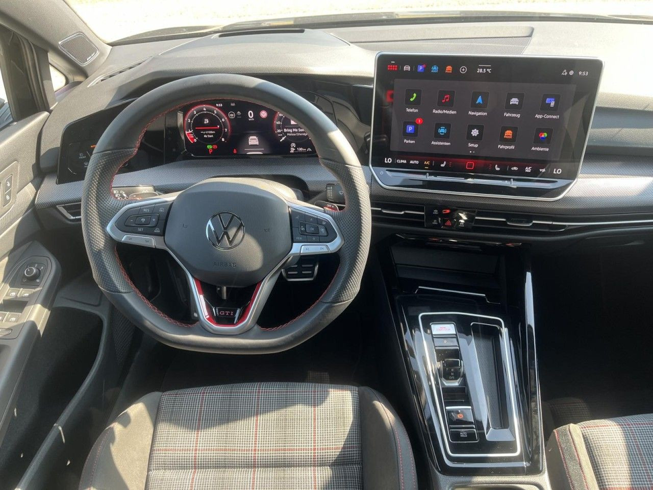 Golf VIII GTI 2.0 TSI DSG (IQ.Light+Head-up+DCC)