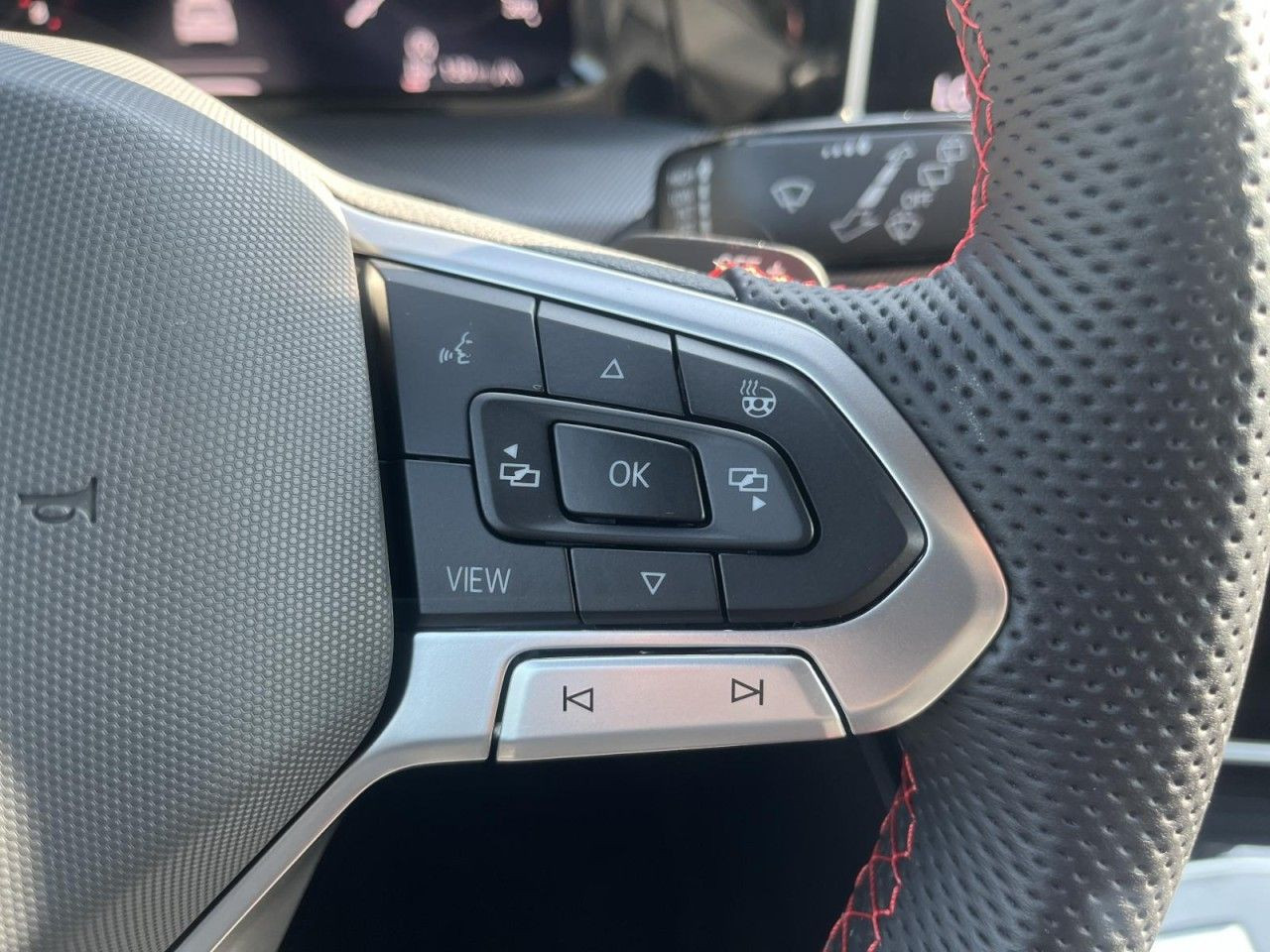 Golf VIII GTI 2.0 TSI DSG (IQ.Light+Head-up+DCC)
