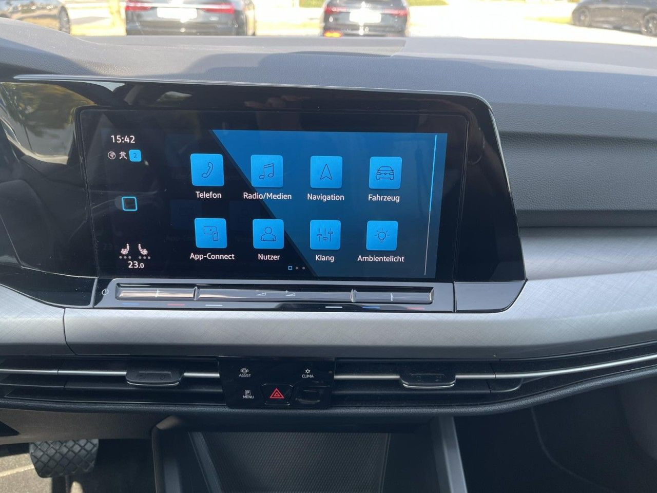 Golf VIII Variant 2,0 TDI DSG Life (LED+RearView)