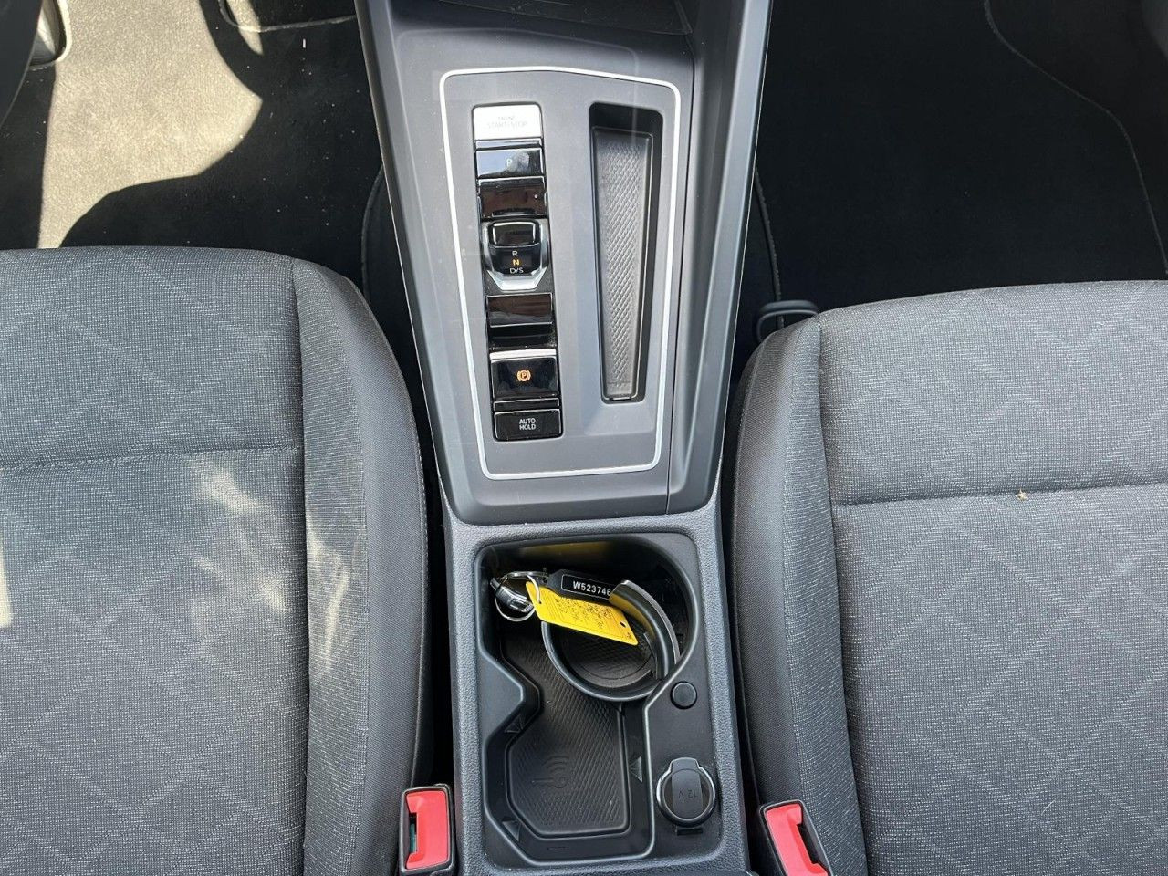 Golf VIII Variant 2,0 TDI DSG Life (LED+RearView)