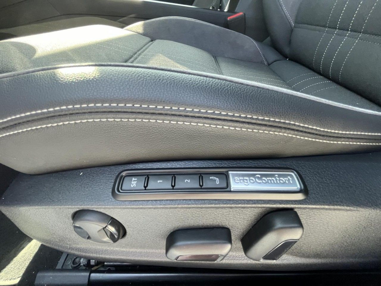 Passat Variant 2.0 TDI Alltrack 4Motion DSG (MatrixLED+NAVI+APP+AHK+ACC)