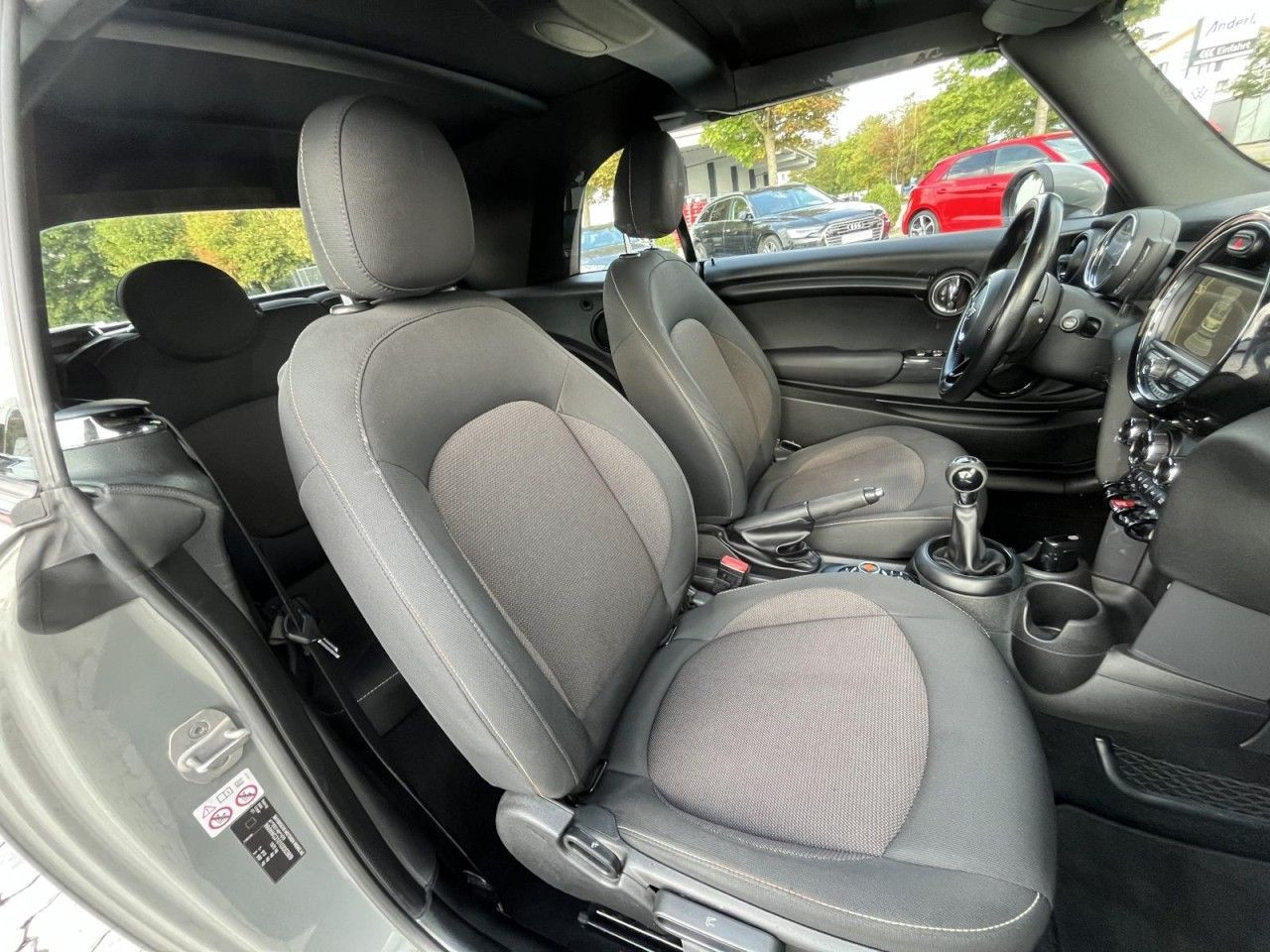 Cooper Cabrio 1,5 (Navi+Sitzh.+PDC+CarbonBlackLine)