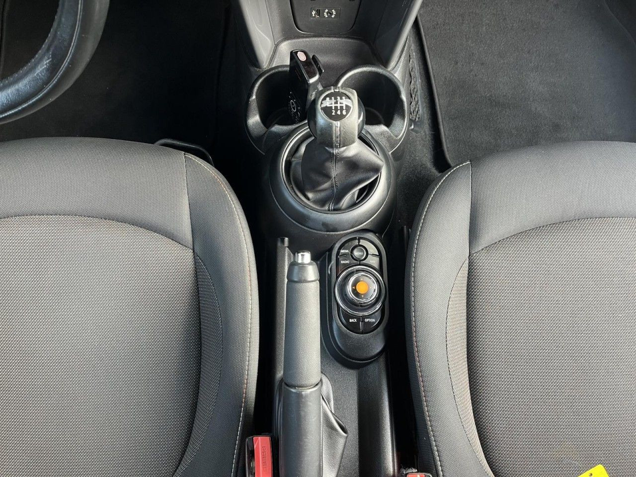 Cooper Cabrio 1,5 (Navi+Sitzh.+PDC+CarbonBlackLine)