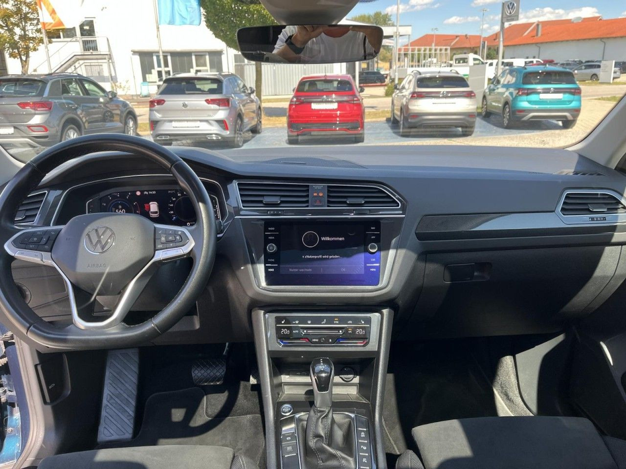 Tiguan 1.5 TSI Elegance DSG (MatrixLED+APP+NAVI+AHK+Panor.+Standh.+RearView)