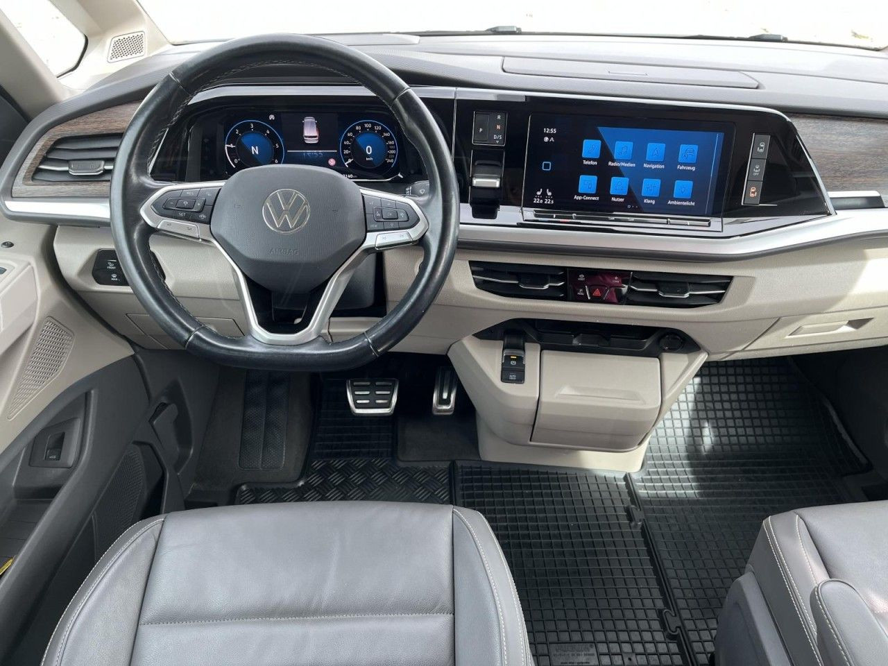 T7 Multivan 2.0 TDI DSG Style (Leder+STH+AHK+Head-Up)