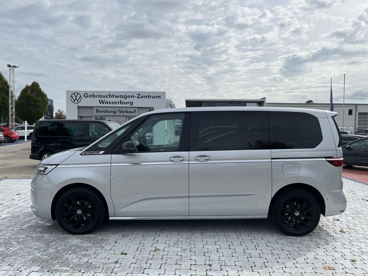 T7 Multivan 2.0 TDI DSG Style (Leder+STH+AHK+Head-Up)