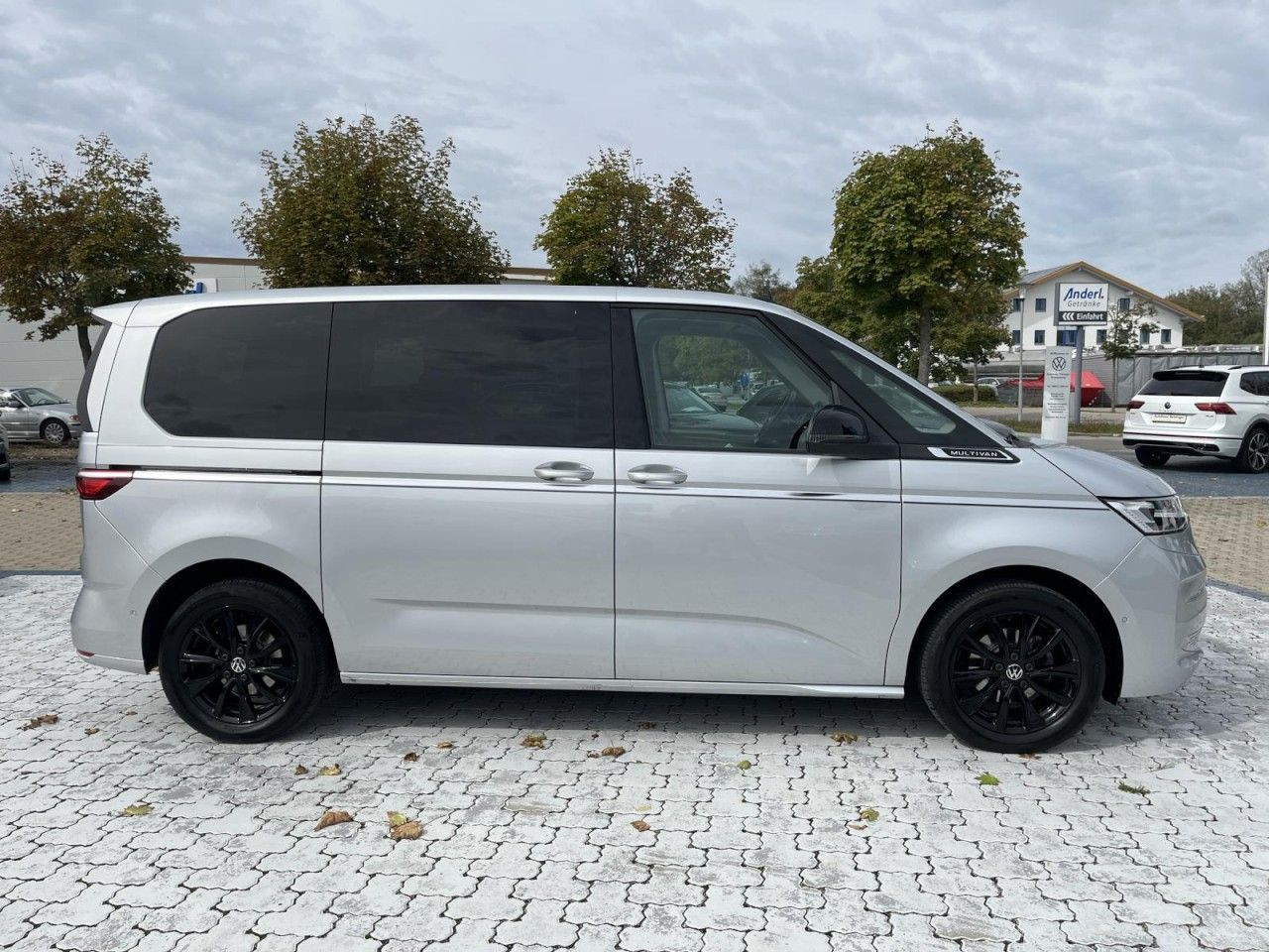 T7 Multivan 2.0 TDI DSG Style (Leder+STH+AHK+Head-Up)