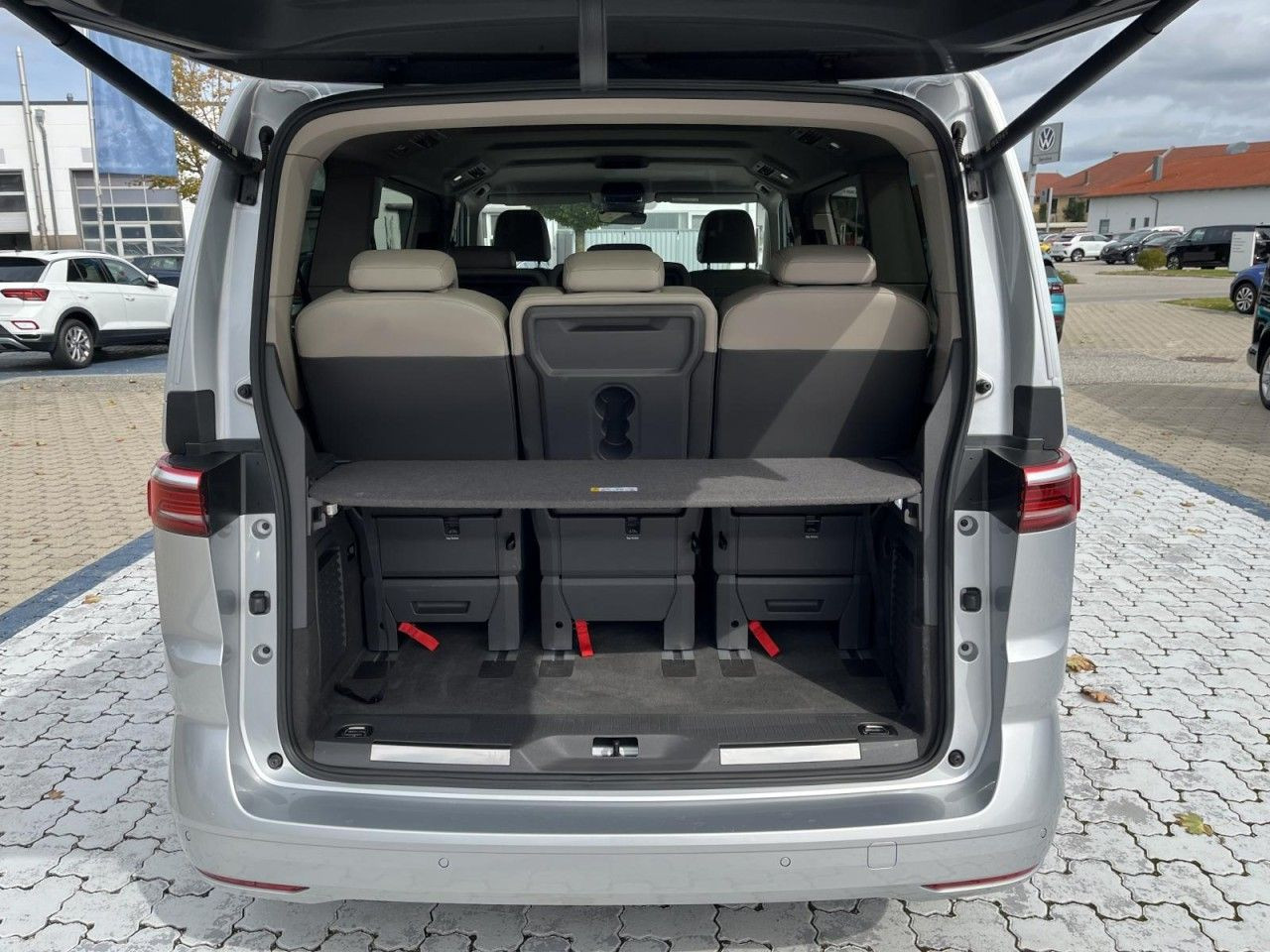 T7 Multivan 2.0 TDI DSG Style (Leder+STH+AHK+Head-Up)