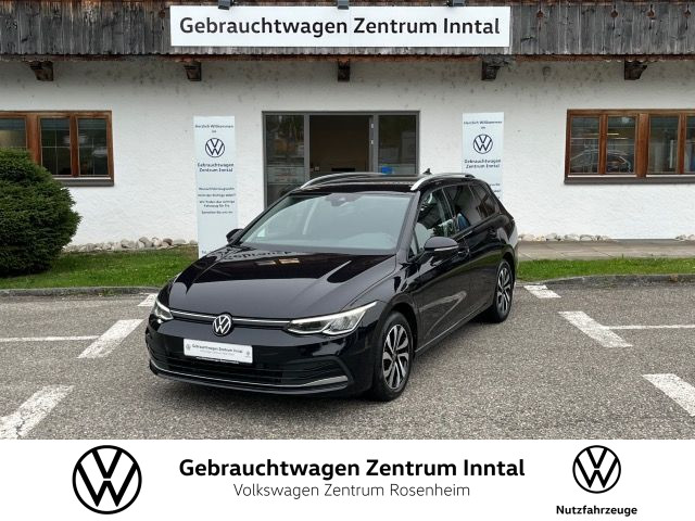 Golf VIII Variant 2,0 TDI DSG Active (RearView+LED+ACC)