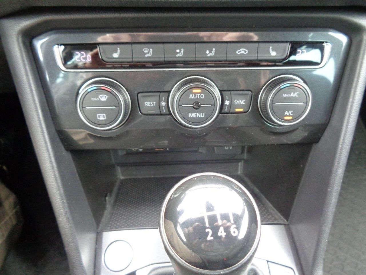 Tiguan 2.0 TDI 4Motion Highline (LED, Pano, Navi, AID, PDC)