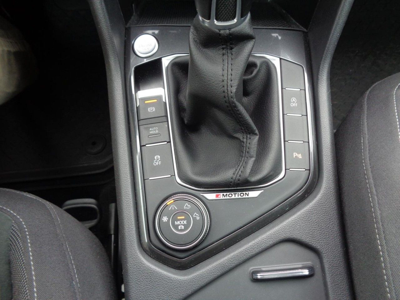 Tiguan 2.0 TDI 4Motion Highline (LED, Pano, Navi, AID, PDC)