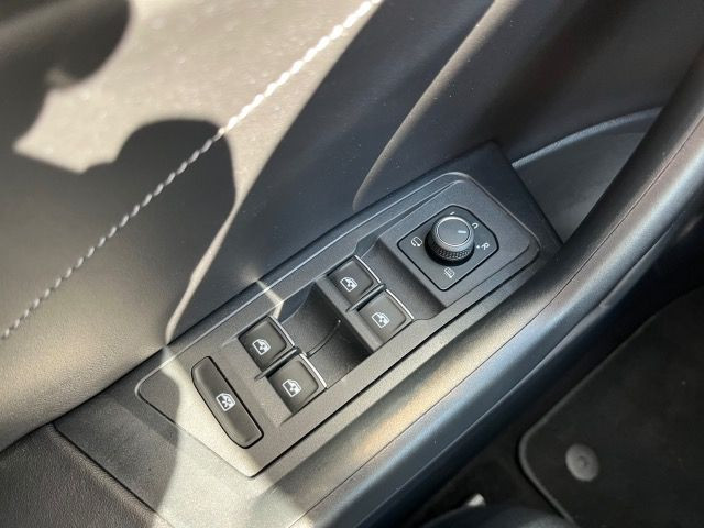 T-Roc 1,5 TSI Style *Schalter* (LED+Sitzhzg.+AppConnect)