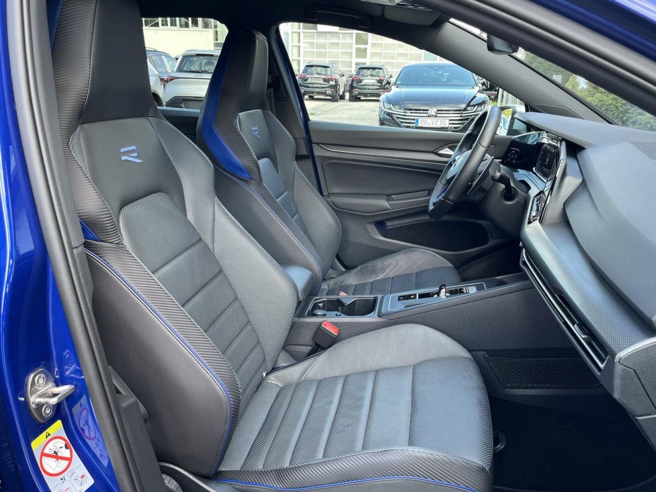 Golf R 2,0 TSI DSG 4Motion (IQLight+RearView+Keyless)