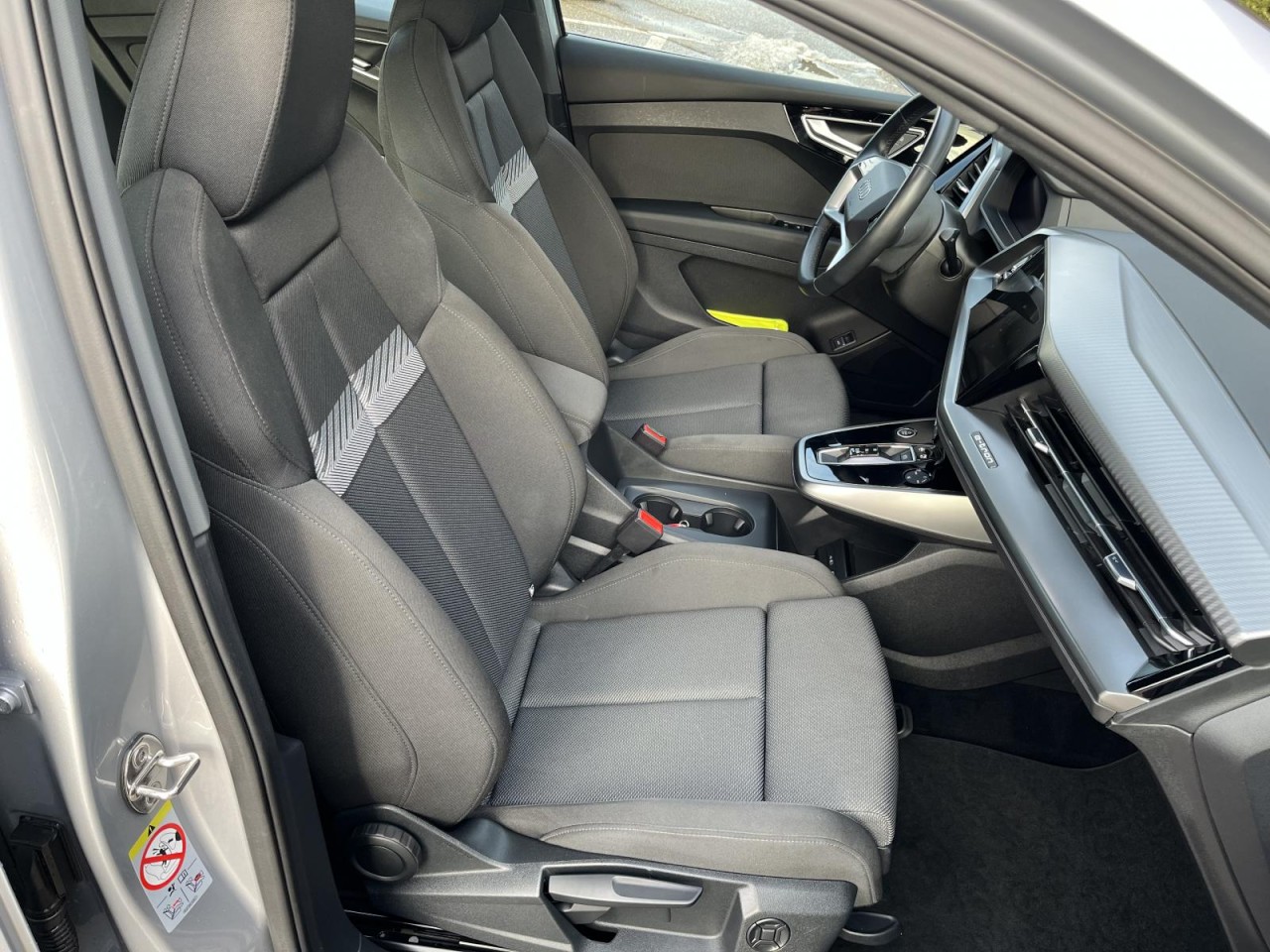 Q4 e-tron 45 e-tron quattro (LED+Kamera) Klima