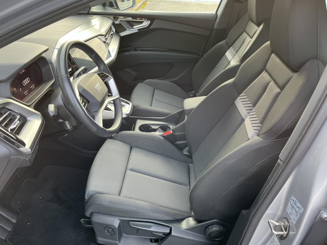 Q4 e-tron 45 e-tron quattro (LED+Kamera) Klima