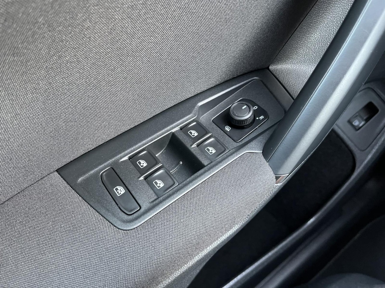 Tiguan 1,4 TSI eHybrid DSG (Navi+LED) Klima