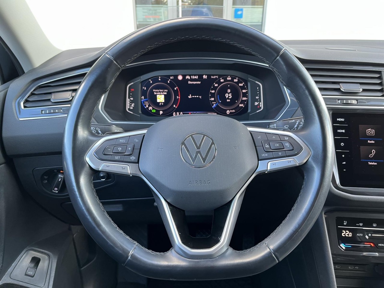 Tiguan Allspace 2,0 TSI DSG 4MotionElegance (AHK+Navi+Leder)