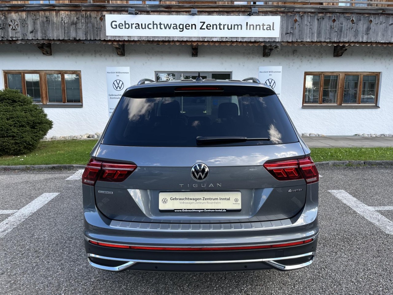 Tiguan Allspace 2,0 TSI DSG 4MotionElegance (AHK+Navi+Leder)