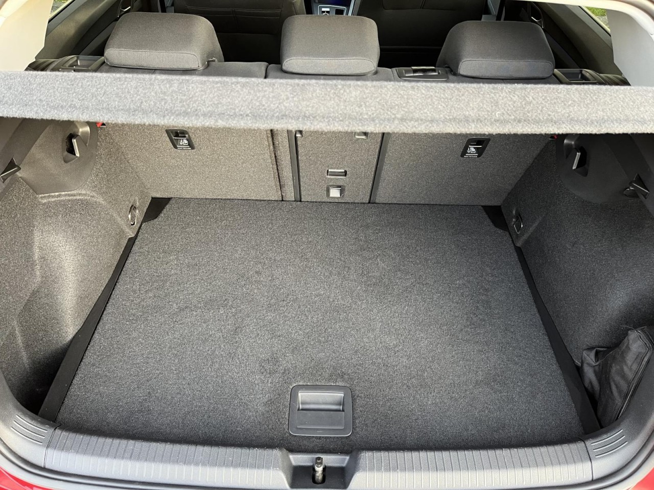 Golf VIII 1,5 eTSI DSG Style (IQLight+HarmanKardon+RearView)