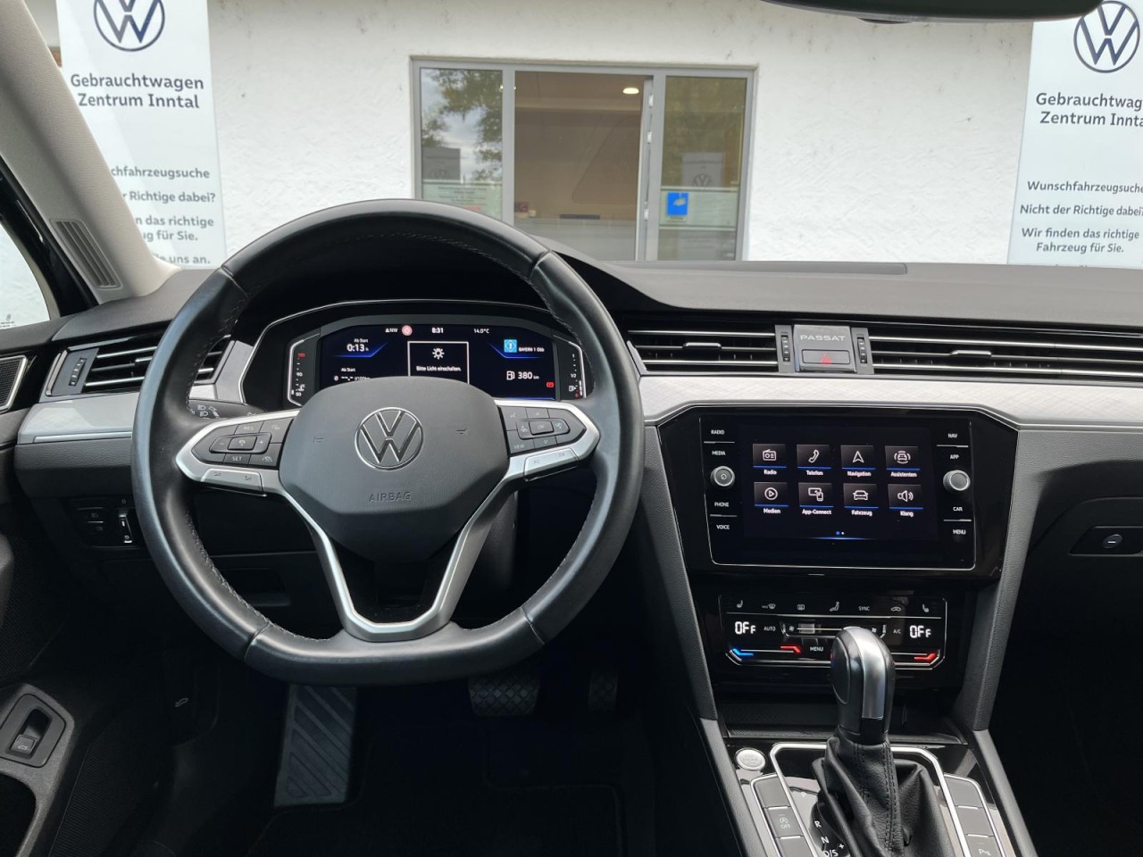 Passat Variant 2,0 TDI DSG Business (AHK+Navi+LED)
