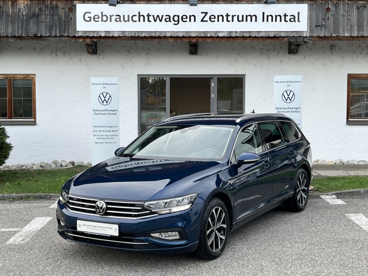 Passat Variant 2,0 TDI DSG Business (AHK+Navi+LED)