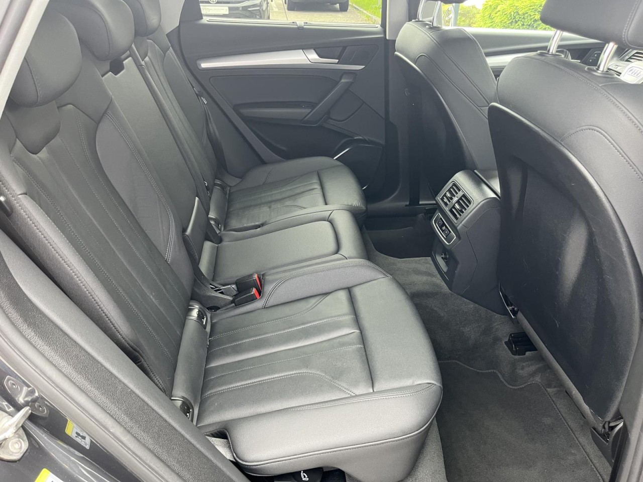 Q5 50 TFSI e quattro Stronic (Leder+AHK+Sitzhzg.)