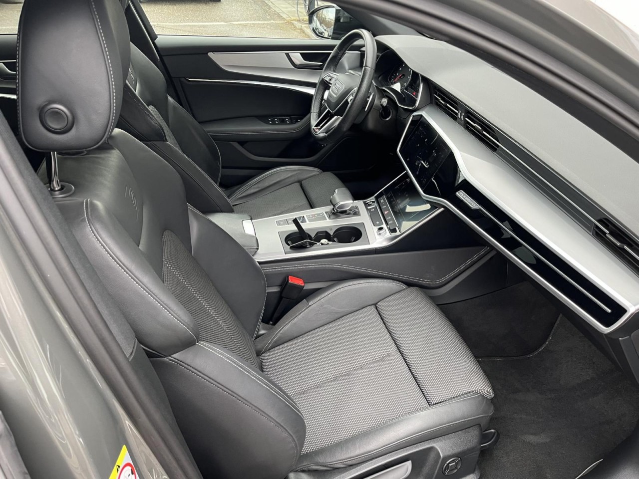 A6 Avant 45 TFSI quattro S-tronic sport (S-LineSportpaket)