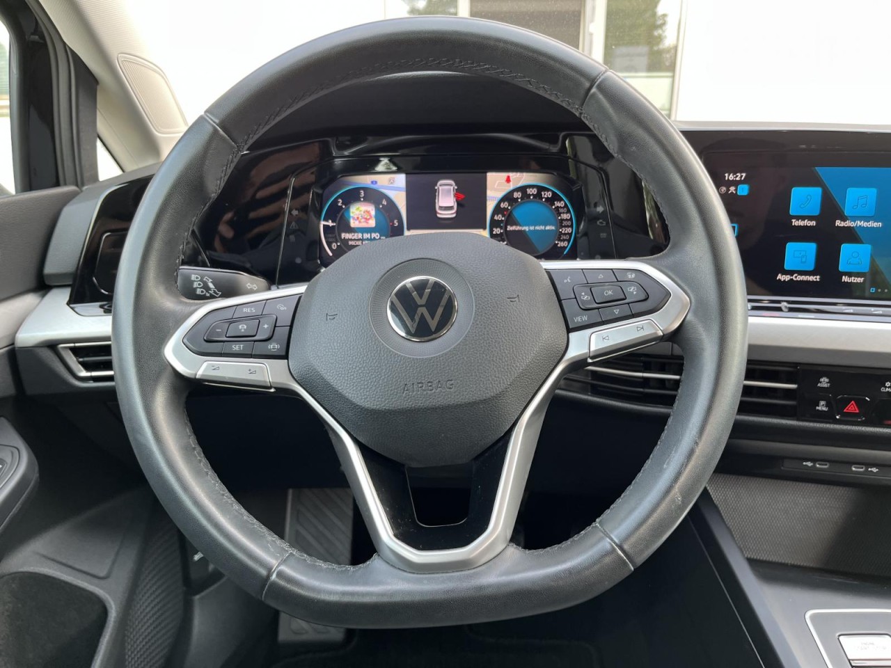 Golf VIII Variant 2,0 TDI DSG Life (LED+Sitzhzg.+ACC)