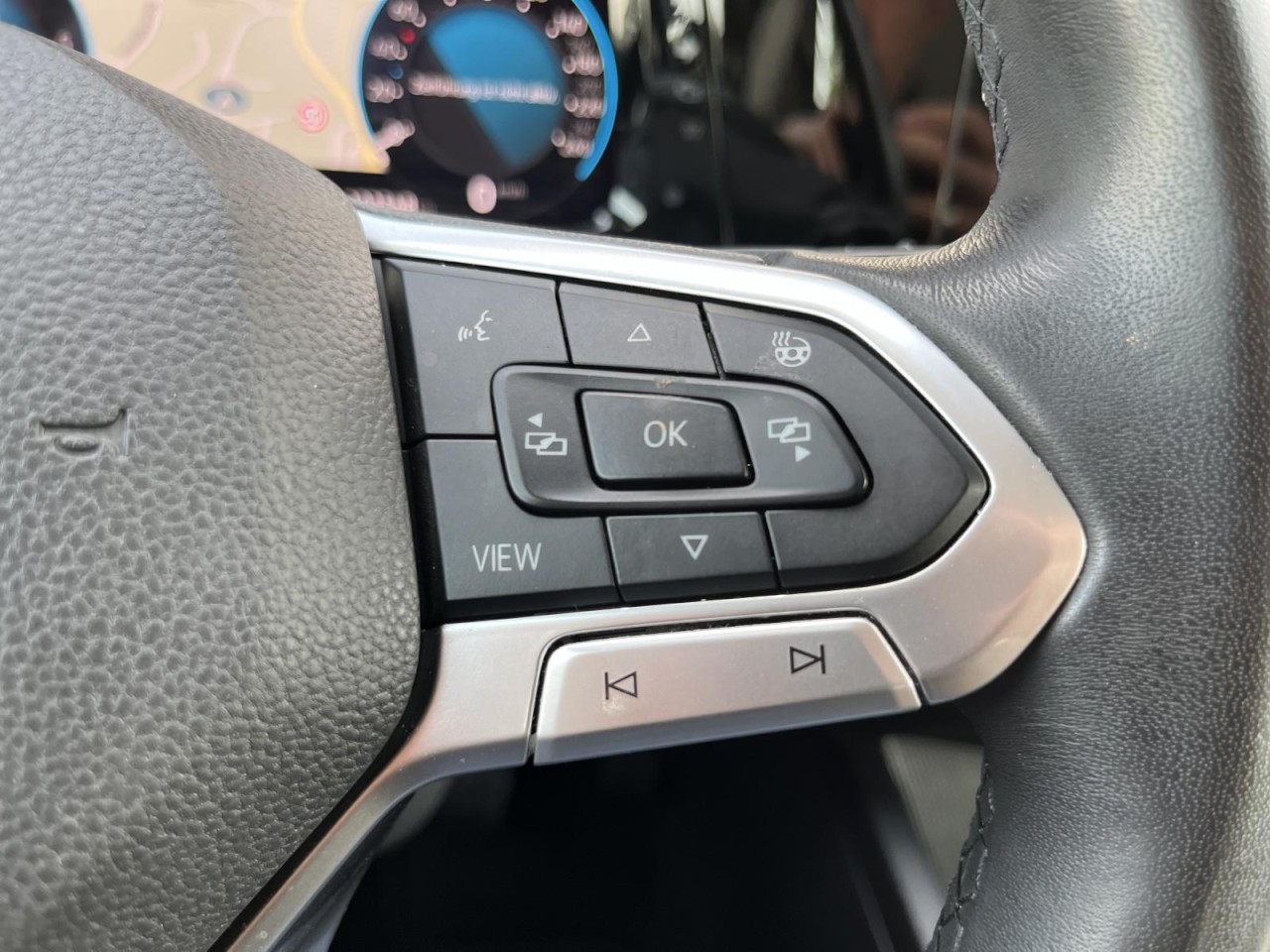 Golf VIII Variant 2,0 TDI DSG Life (LED+Sitzhzg.+ACC)