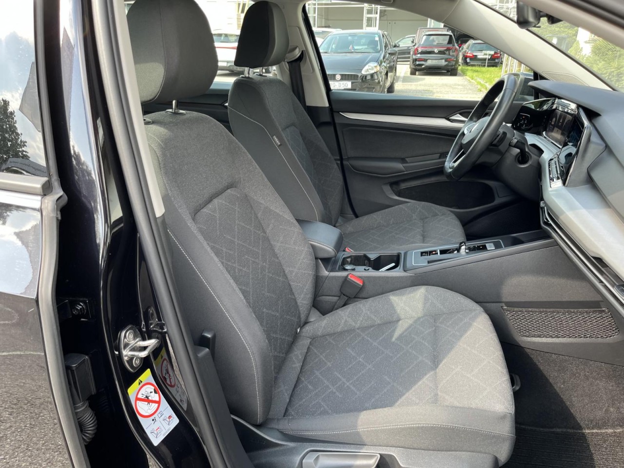 Golf VIII Variant 2,0 TDI DSG Life (LED+Sitzhzg.+ACC)
