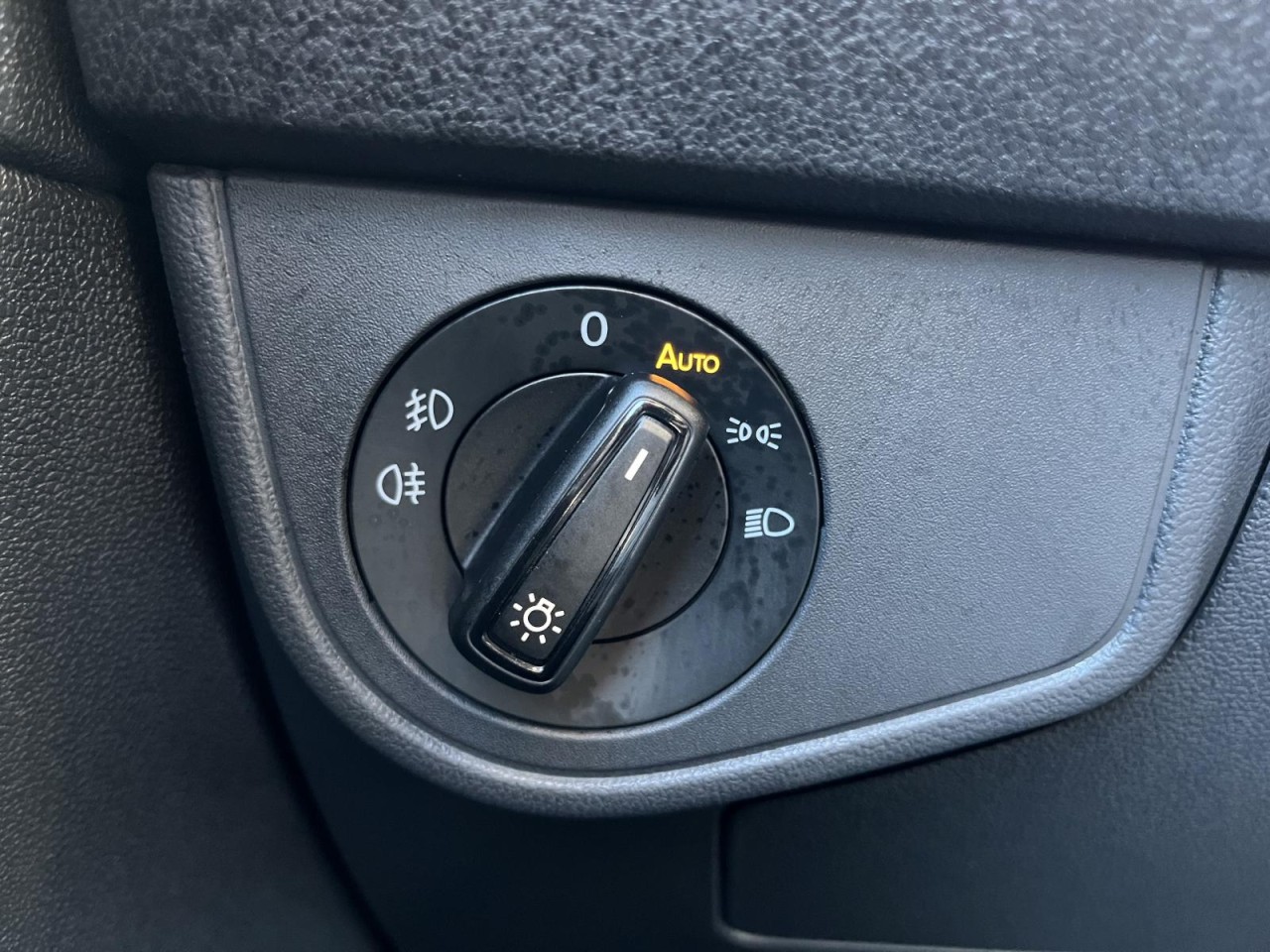 Taigo 1,5 TSI R-Line DSG (RearView+Navi) Klima