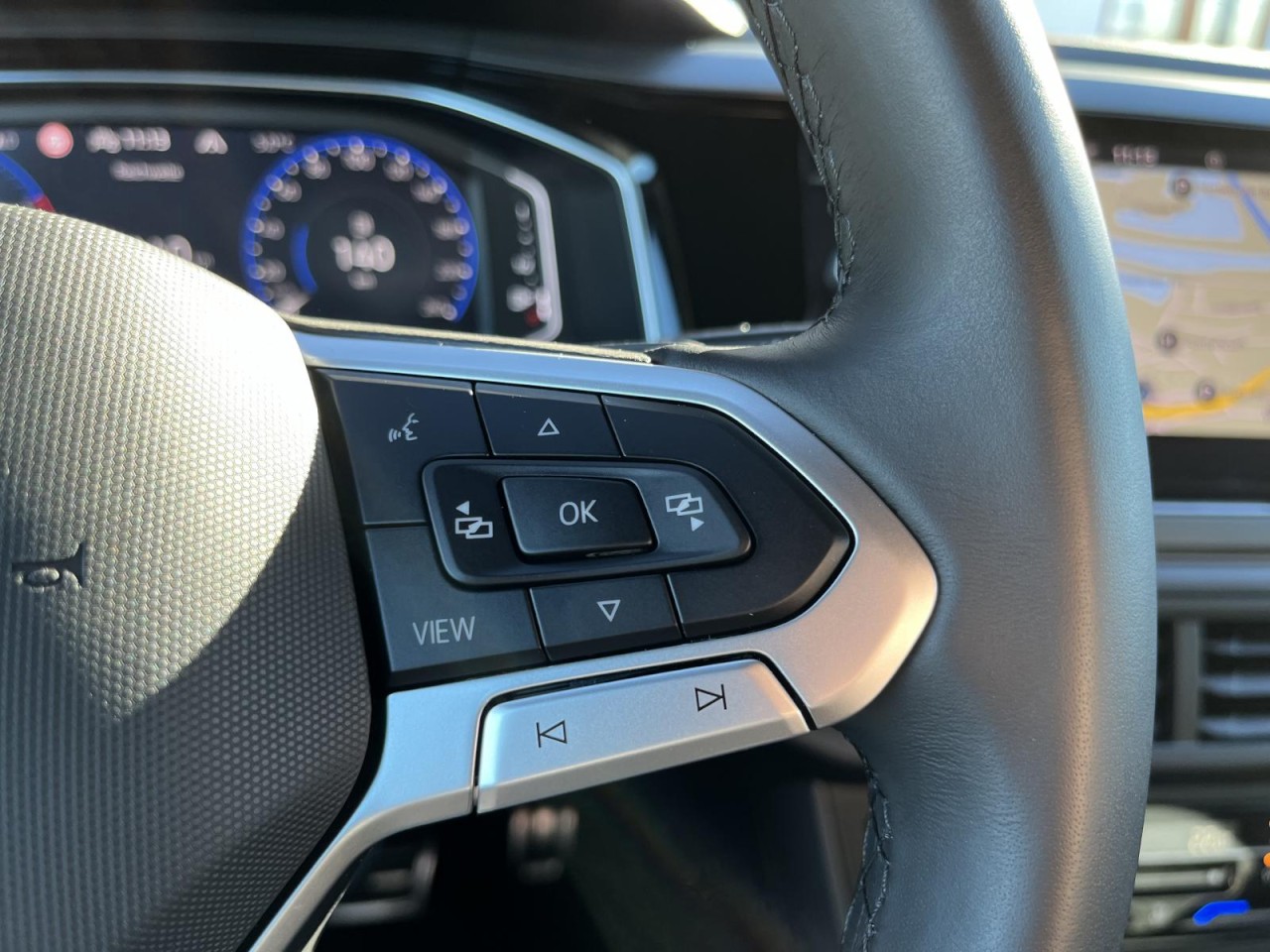 Taigo 1,5 TSI R-Line DSG (RearView+Navi) Klima