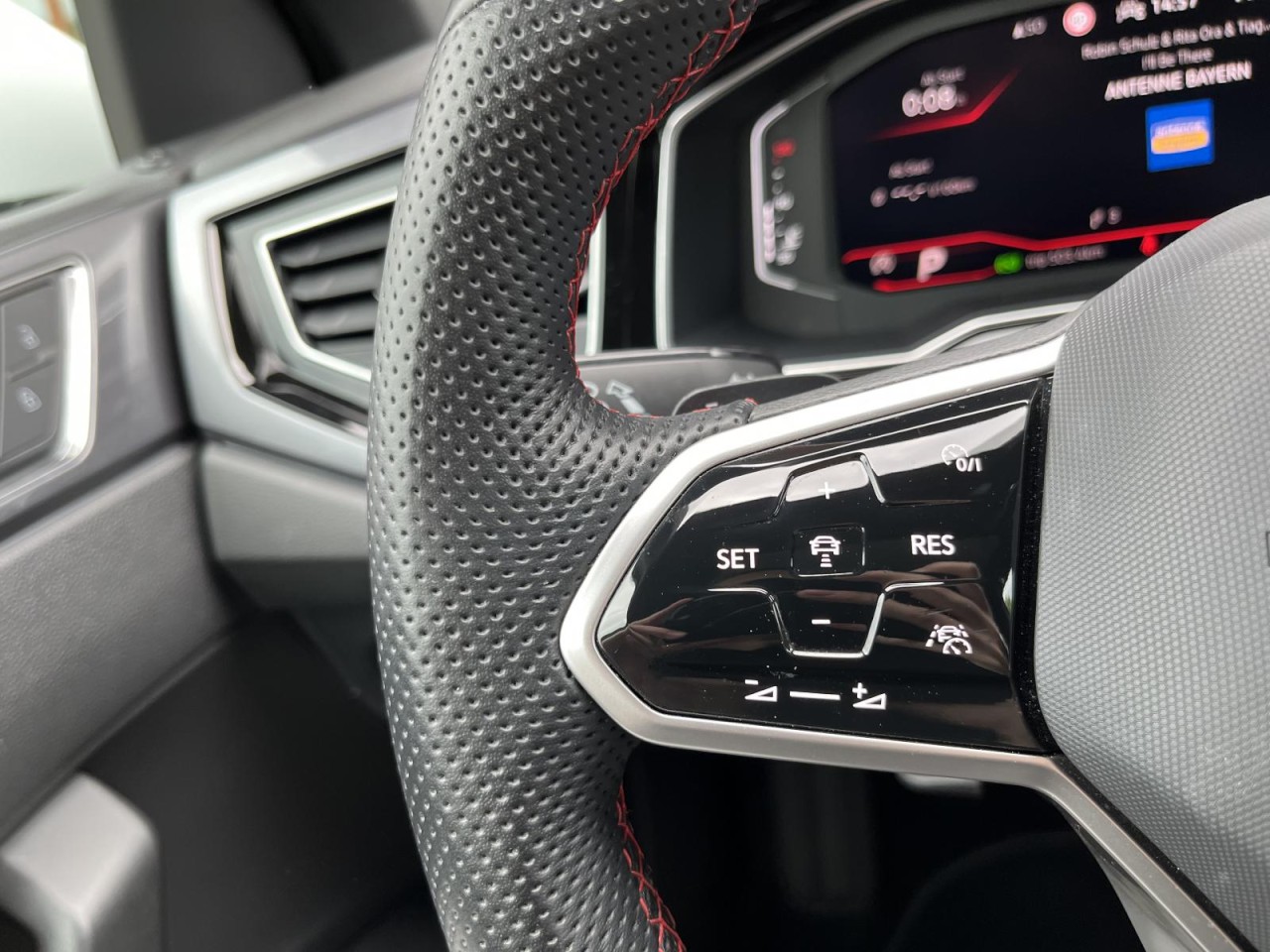 Polo GTI 2,0 TSI DSG (LED+Navi+RearView) Klima