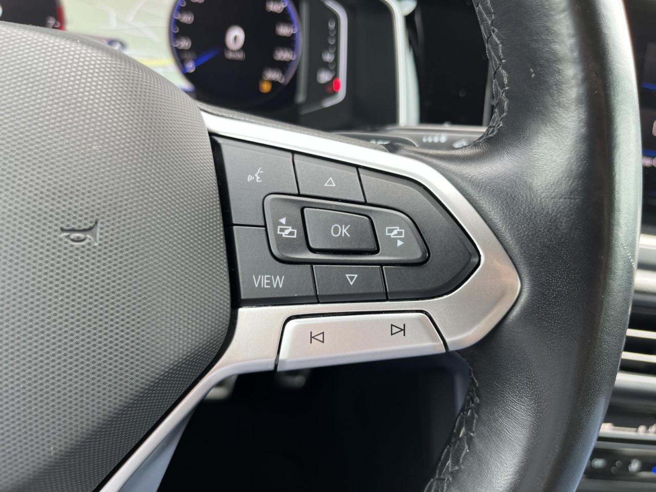 Taigo 1,5 TSI DSG R-Line (IQLight+RearView+Sitzhzg.)