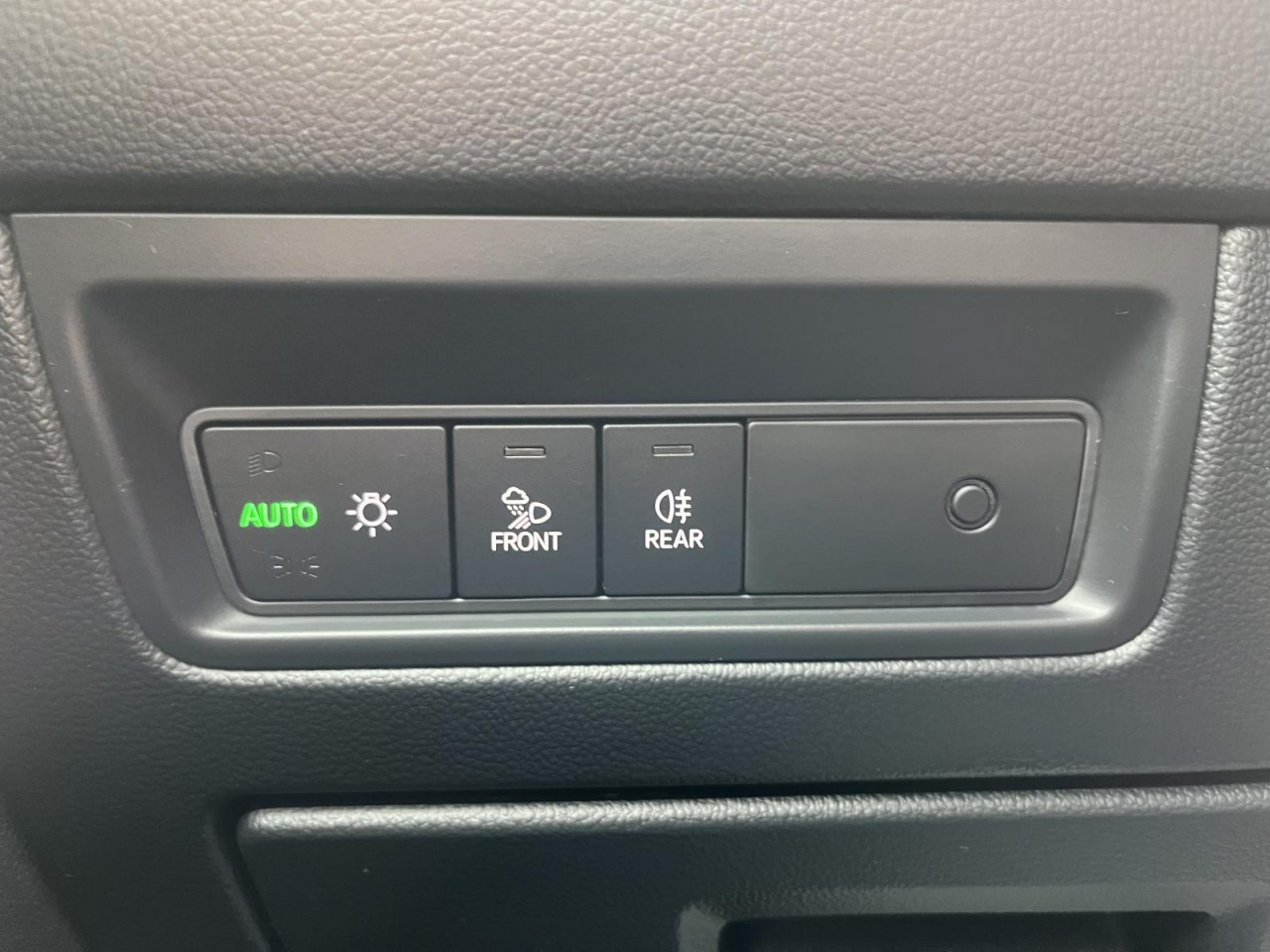 Touareg 3,0 V6 TDI DSG R-Line (AHK+Leder+Standhzg+Allradlenkung)