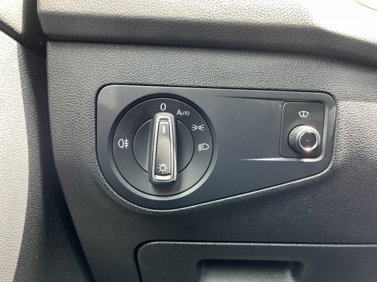 Tiguan 2,0 TDI 4Motion R-Line (BlackStyle+Navi)