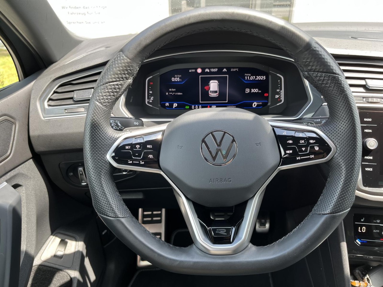 Tiguan 2,0 TDI 4Motion R-Line (BlackStyle+Navi)