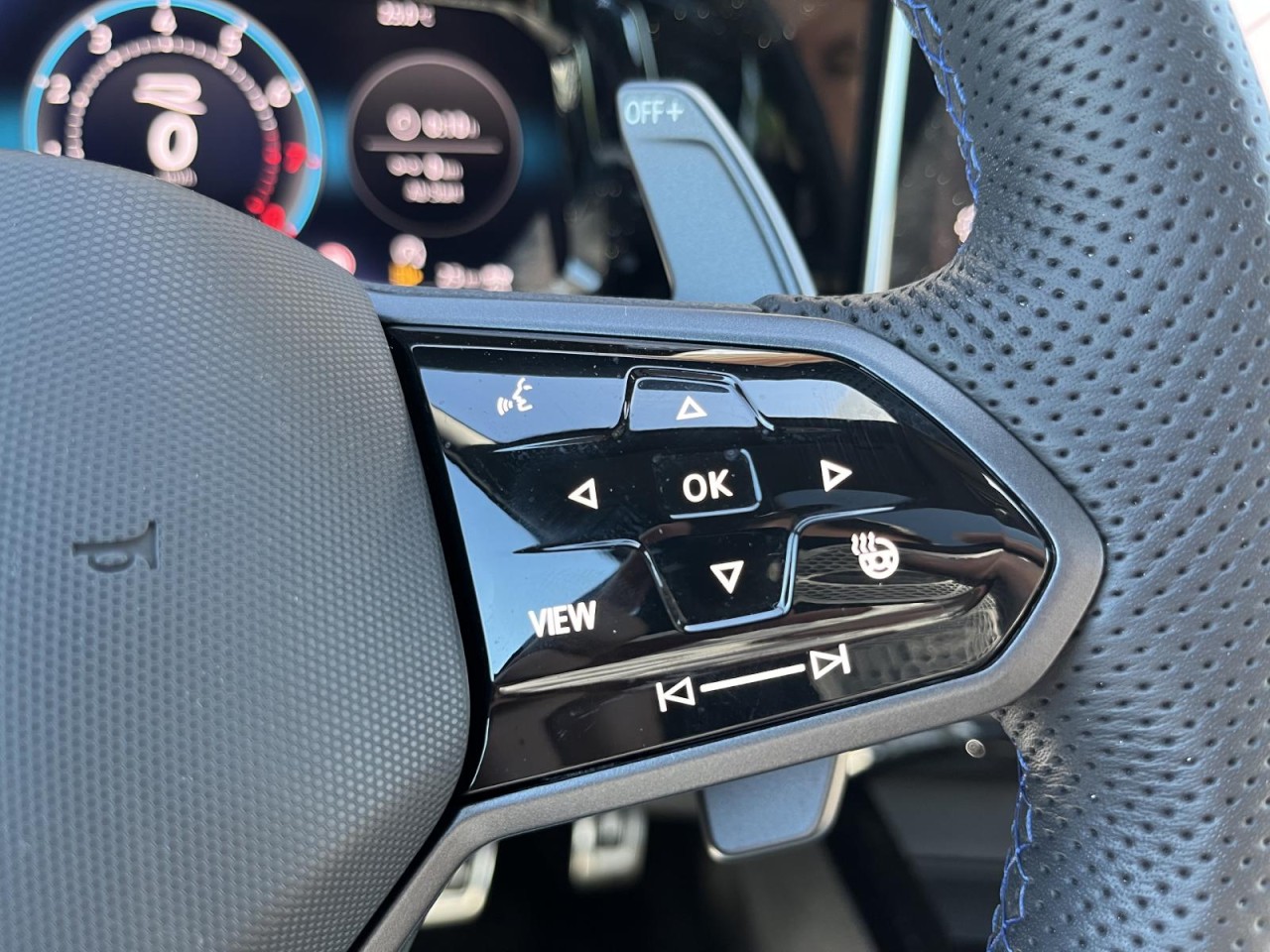 Golf VIII R 2,0 TSI DSG 4Motion (IQ.Light+DCC)