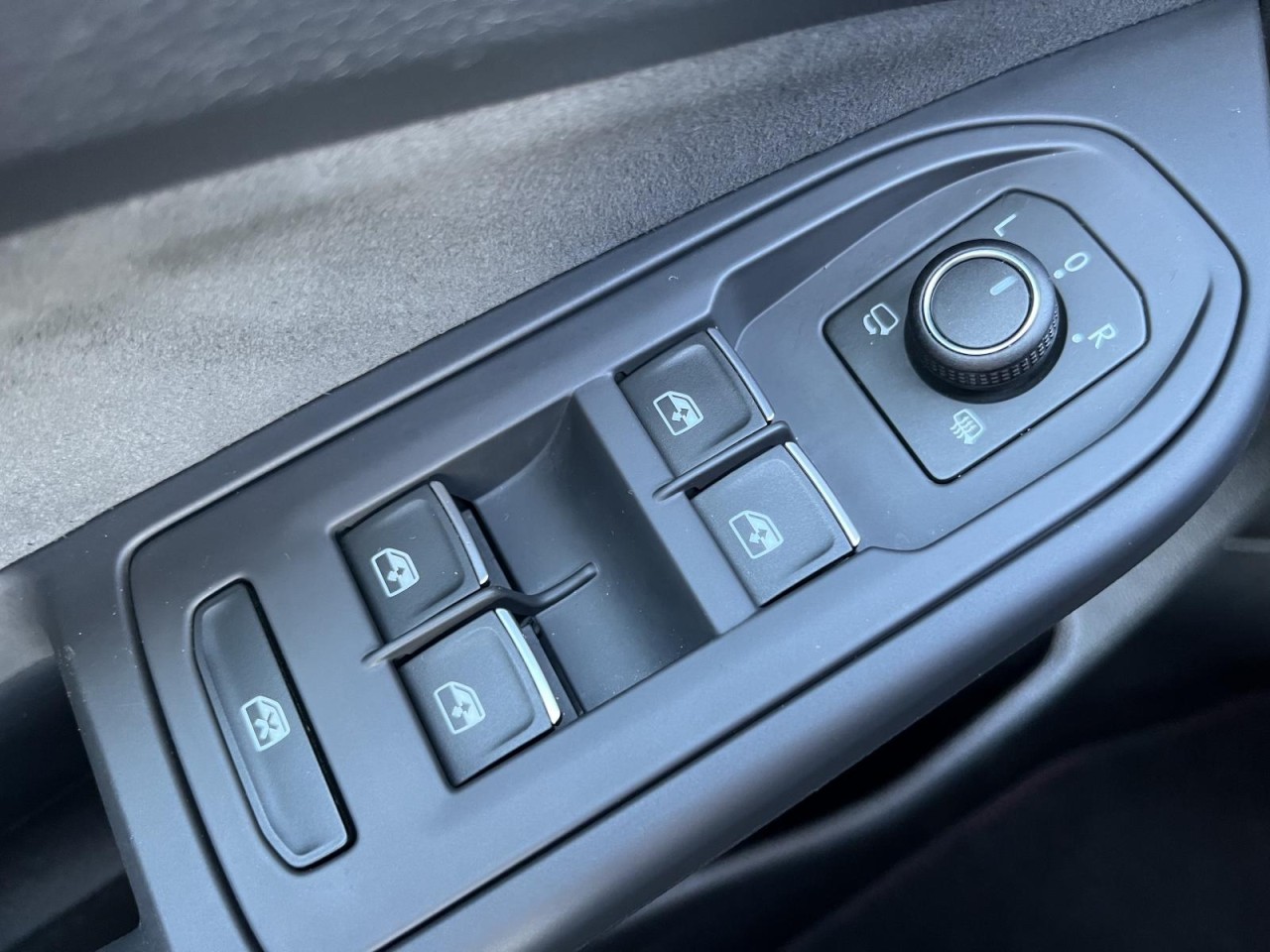 Golf VIII GTI 2,0 TSI DSG (IQ.Light+RearView+ACC)