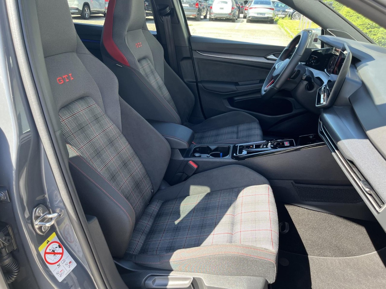 Golf VIII GTI 2,0 TSI DSG (IQ.Light+RearView+ACC)