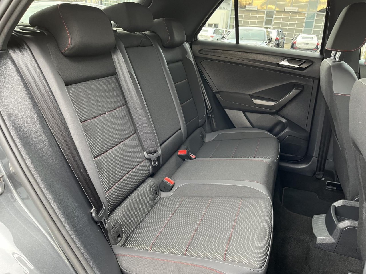 T-Roc 1,5 TSI DSG Sport (ACC+LED+RearView)