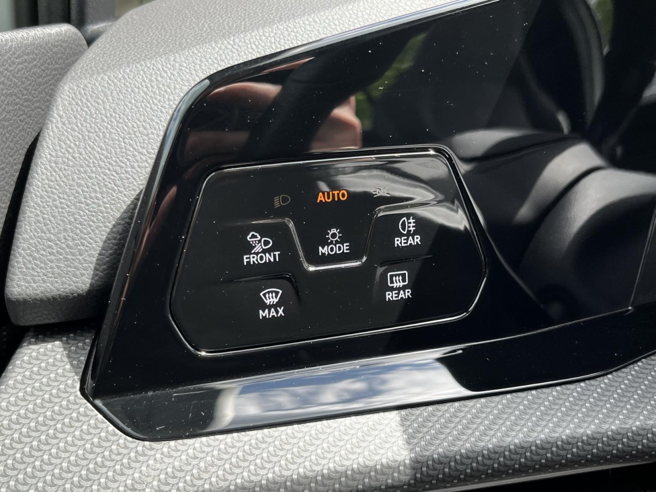 Golf VIII Variant 1,5 eTSI DSG R-Line (BlackStyle+AHK)