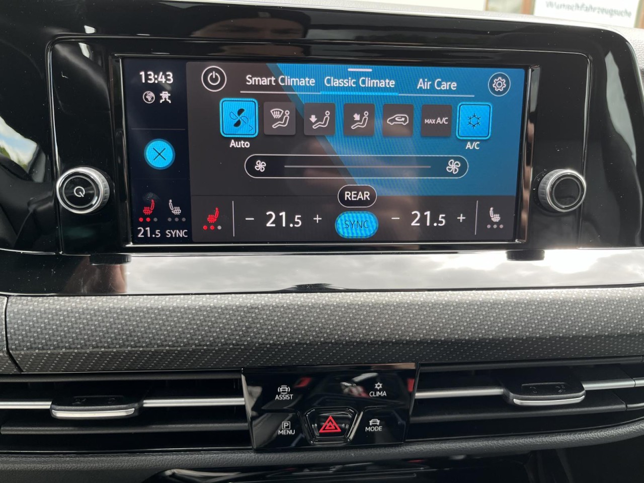 Golf VIII Variant 1,5 eTSI DSG R-Line (BlackStyle+AHK)