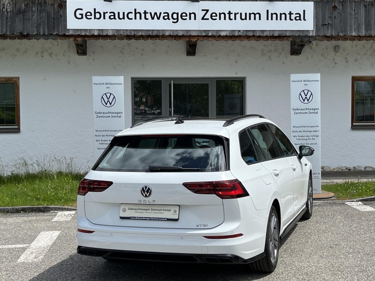 Golf VIII Variant 1,5 eTSI DSG R-Line (BlackStyle+AHK)