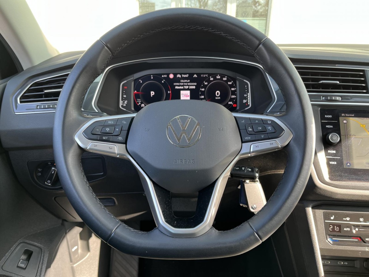 Tiguan 2,0 TDI Elegance DSG (Navi+HarmanKardon)