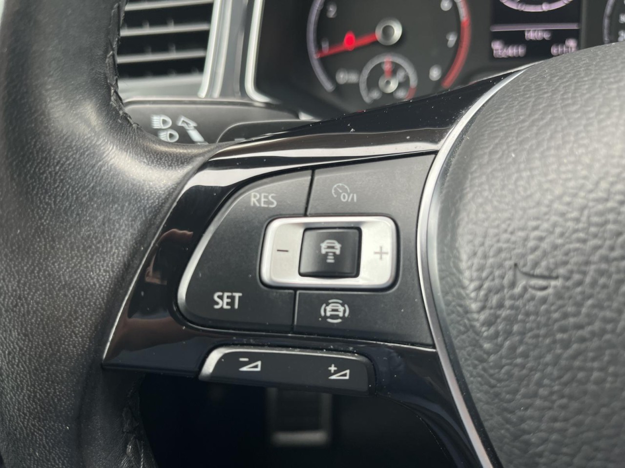 T-Roc 2,0 TSI DSG 4Motion Sport (Navi+RearView)