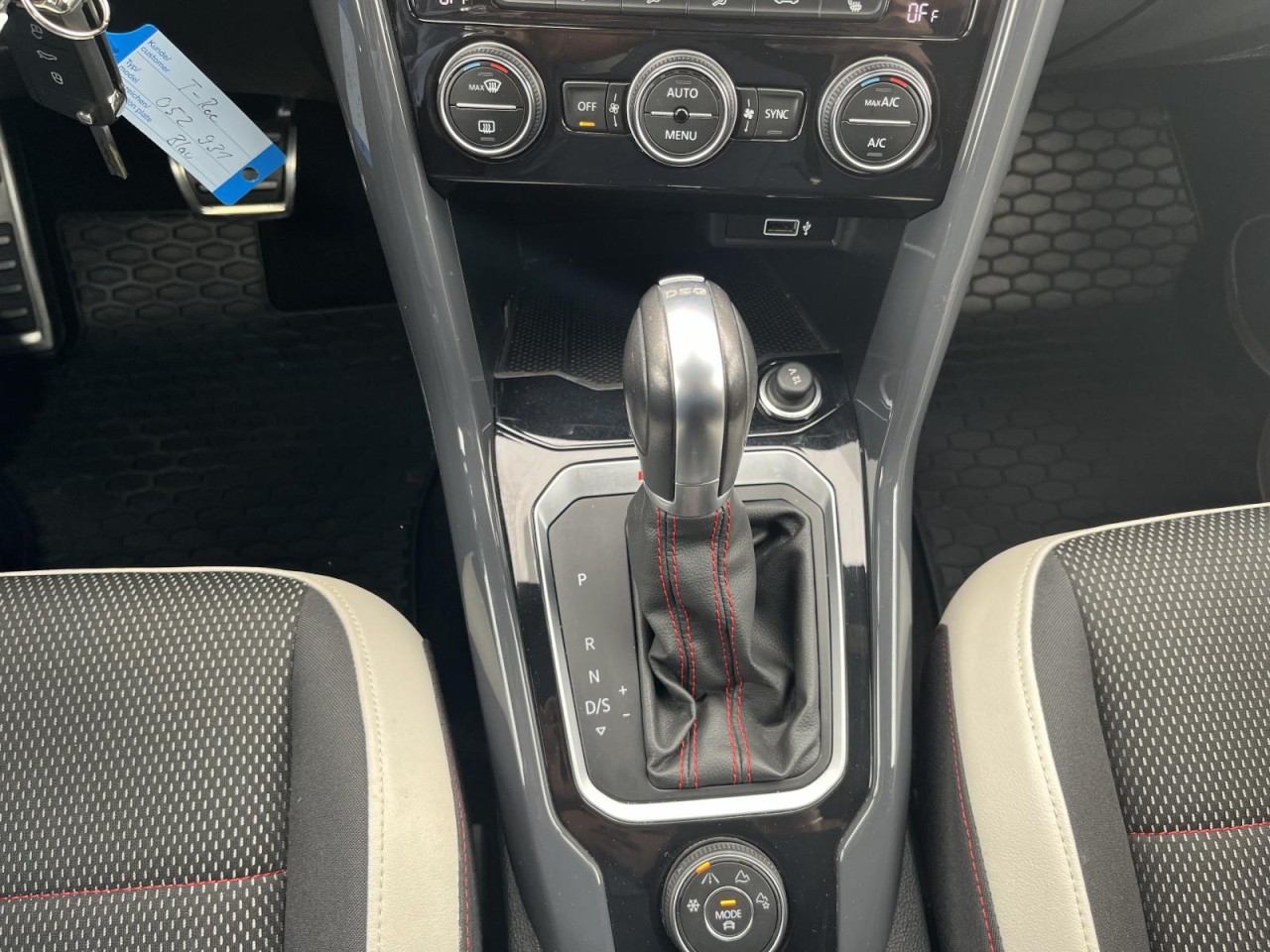 T-Roc 2,0 TSI DSG 4Motion Sport (Navi+RearView)